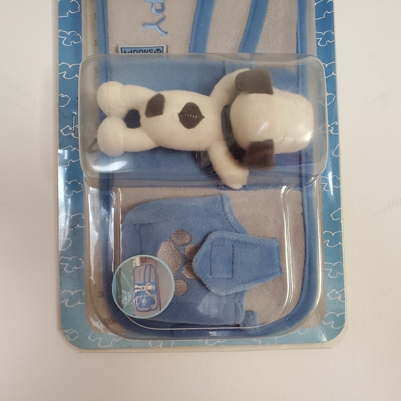 Snoopy Multi purpose Shade Cover Protector - Picture 3 of 5